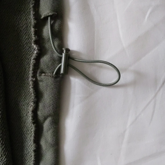 Adidas Cropped Olive Quarter Zip Sweatshirt - Picture 4 of 6